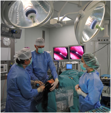 Lifting frontal endoscópico
